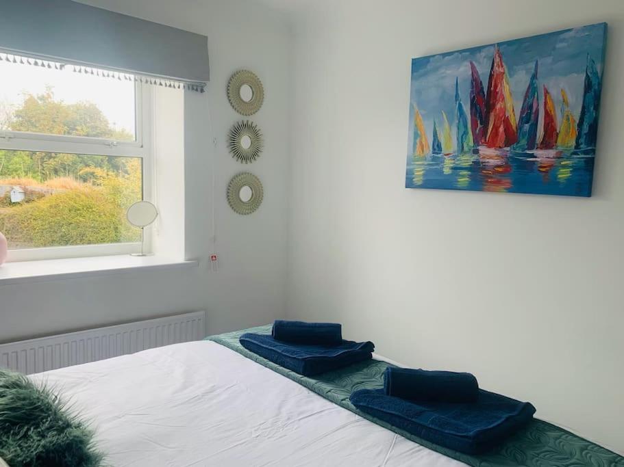 May Cottage - Heart Of Vibrant Village & 10 Mins Walk To Beach มิลฟอร์ดออนซี ภายนอก รูปภาพ